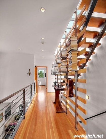 走廊書架設(shè)計收納書籍好方法