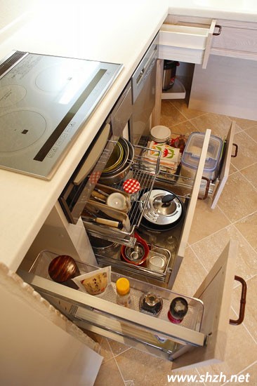 櫥柜的抽屜設(shè)計