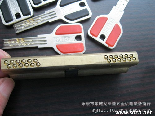 超B級(jí)防盜門鎖