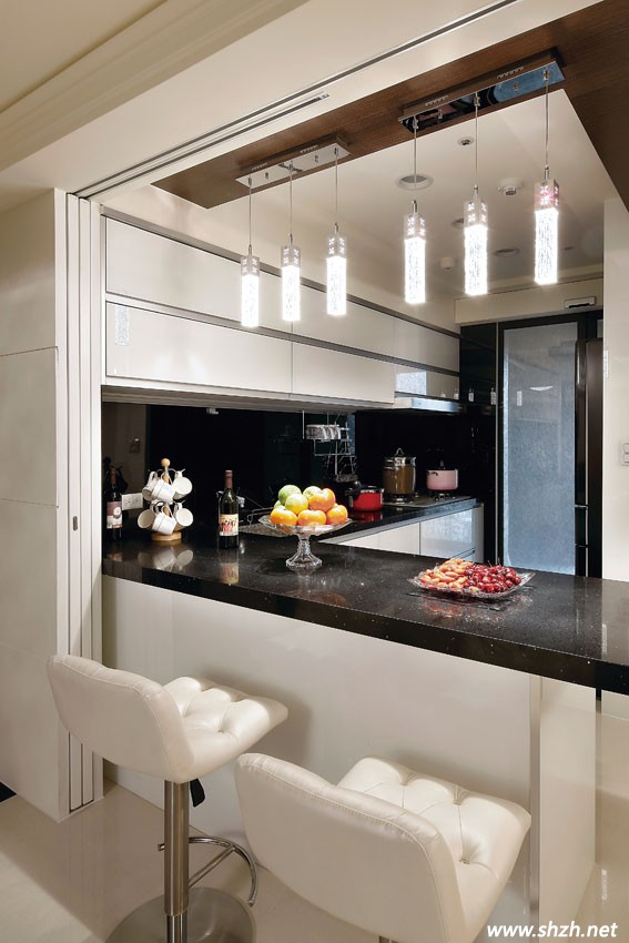 現(xiàn)代簡約風(fēng)餐廳